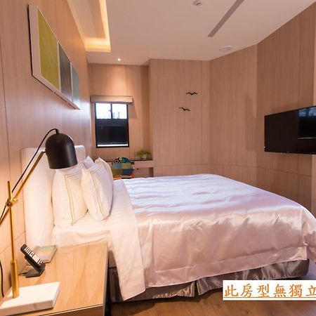 J Moon Villa Motel Тайпей Екстериор снимка
